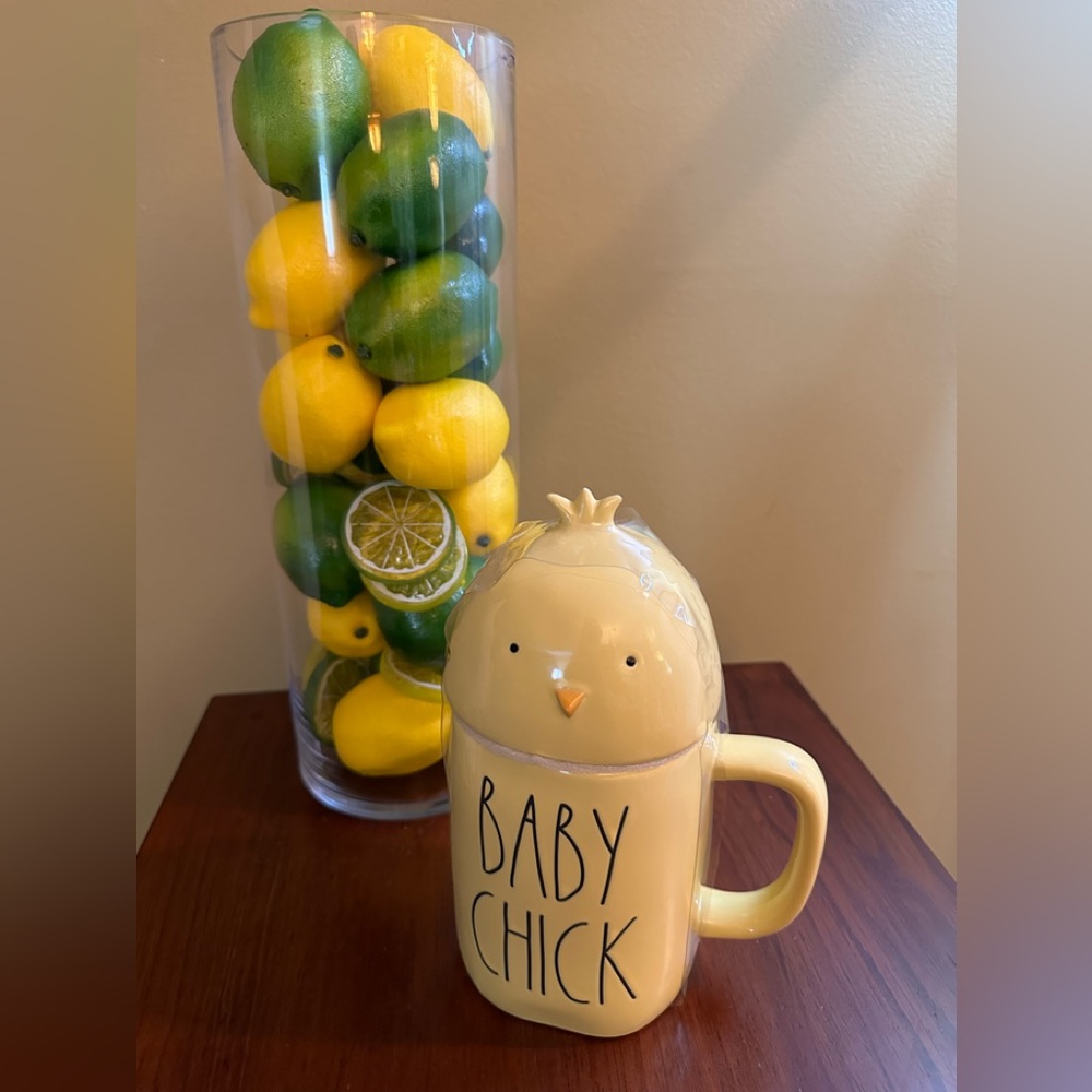 Yellow Baby Chick Mug With Baby Chick Topper - N w/o T